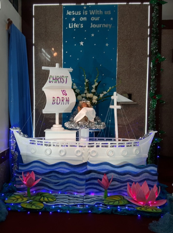 Chapel crib with lighting .jpg