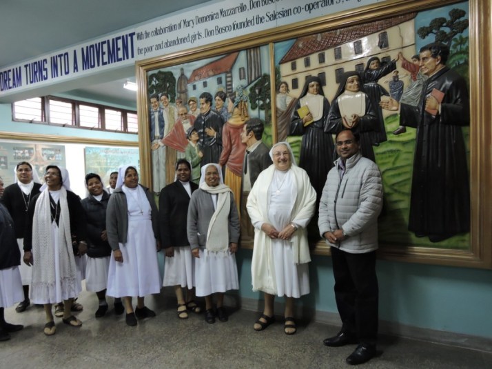 5.Mother visiting musium.JPG